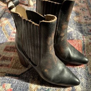 Freebird boots by Steven